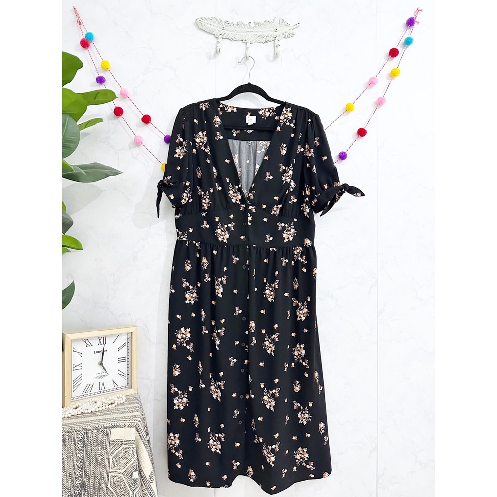 A New Day XL Black Floral Tie Sleeve Button Front Midi Dress